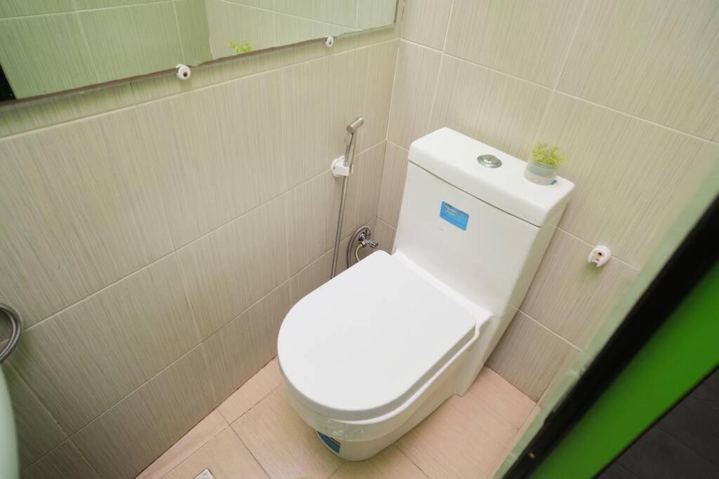 Golden V Primera Unit A Malolos Exterior foto